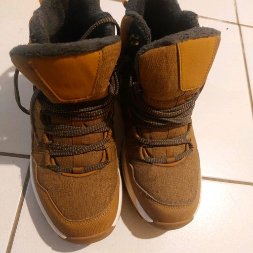 Quechua winter shoes like new, size 39