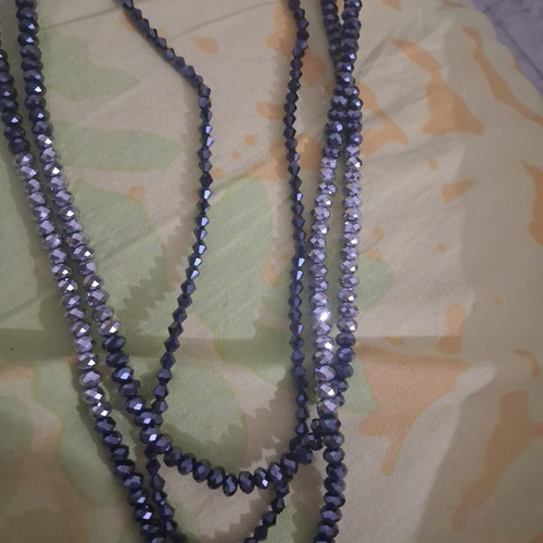 Set of 8 jewelry pieces