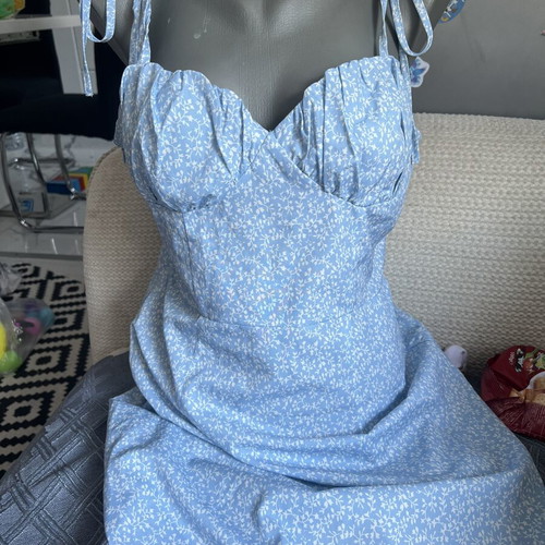 Shein summer dress size M like new, baby blue and white