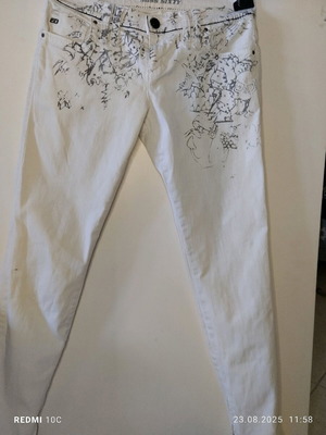 Miss Sixty women's slim white low-rise jeans like new, size S
