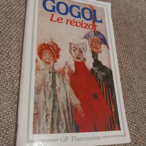 Le Révizor used French book by Gogol