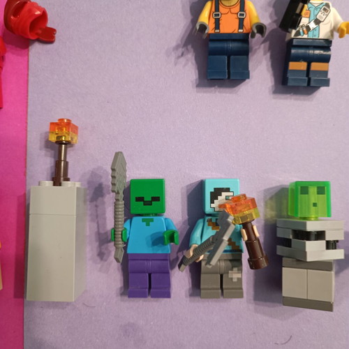 Lego Minifigure and Accessories Lot like new with Ninjago, Star Wars, Harry Potter, Marvel, City