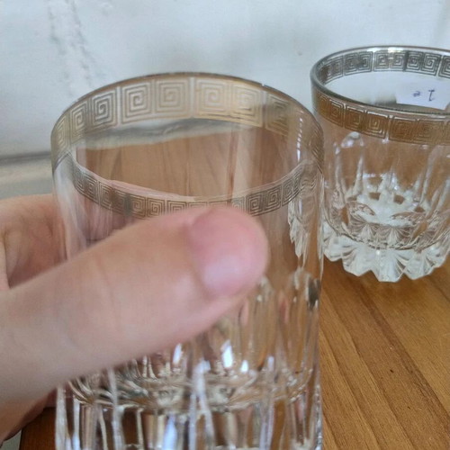 Whiskey glass with meander design, like new