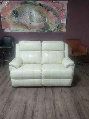 Διθέσιος δερμάτινος καναπές νέος με ηλεκτρικό μηχανισμό χαλάρωσης