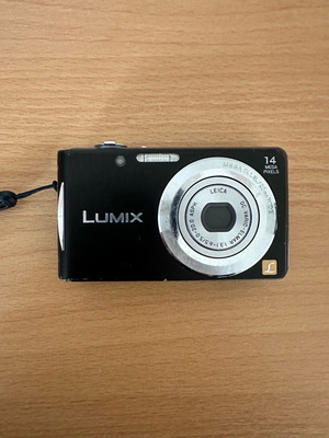 Panasonic LUMIX DMC-FS14 μεταχειρισμένη κάμερα 14MP με 16GB μνήμη και φορτιστή