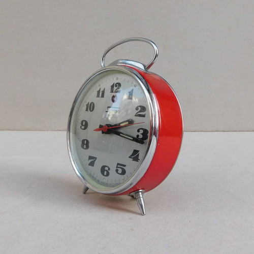 Metal wind-up vintage alarm clock