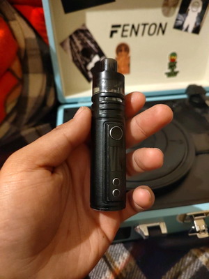 VooPoo Drag H40 electronic cigarette used