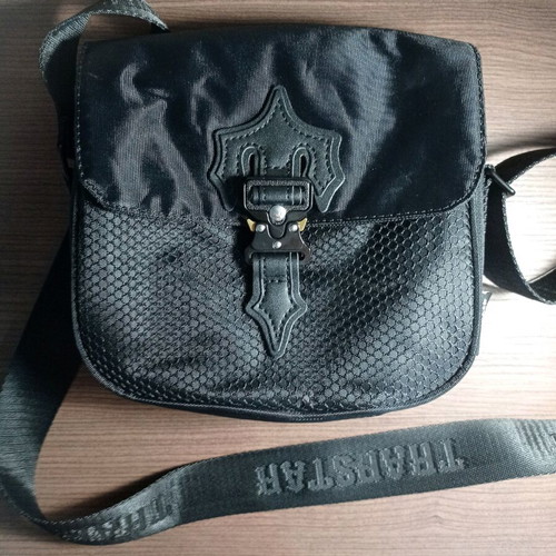 Trapstar bag new, black