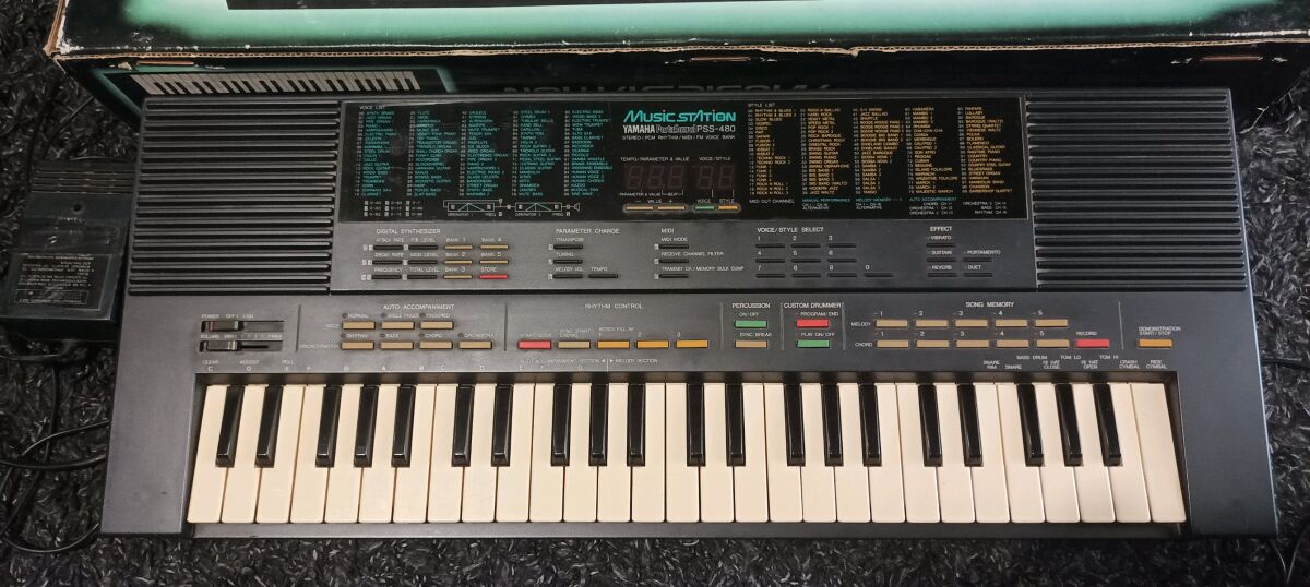 Yamaha PSS-480 synthesizer used in very… - € 80,00 - Vendora.cy