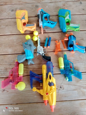 Toy guns used, various functional