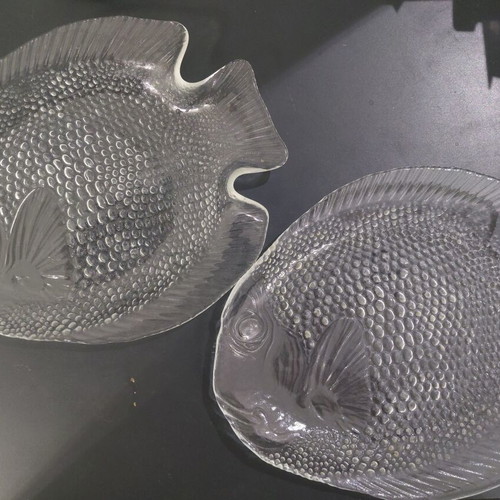 Arcoroc Poisson French plates from the 1980s, like new, set of 2