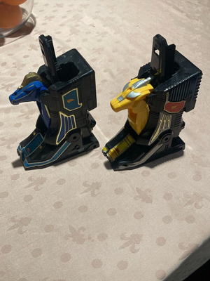 Bandai Mighty Morphin Power Rangers Thunder Megazord Zords used feet