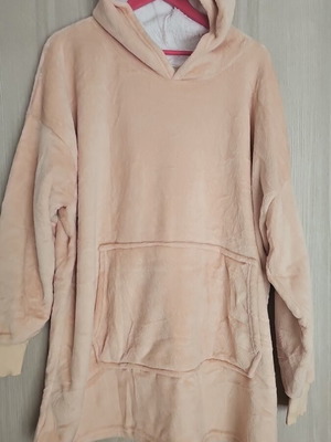 Blanket Hoodie beige and peach, like new