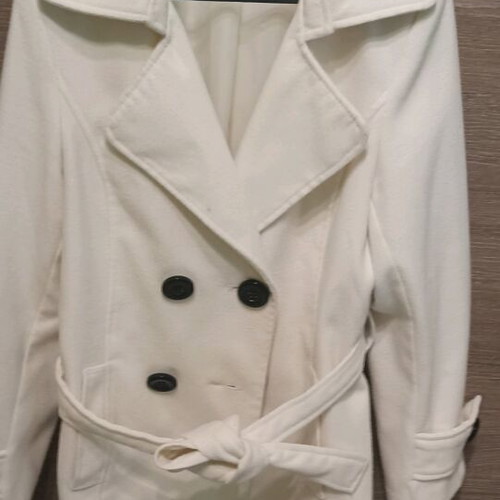White coat XL used with belt and two pockets