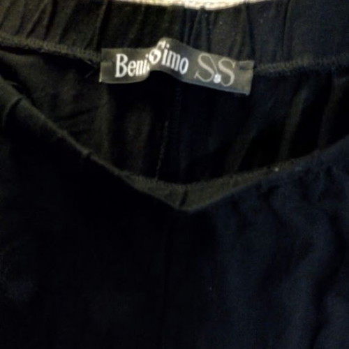 Black Velvet Cropped Pants Bellisimo size S like new