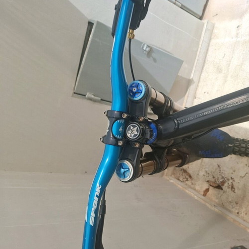 MTB Downhill Custom Commencal Furious Special Project with FoxFactory Kashima