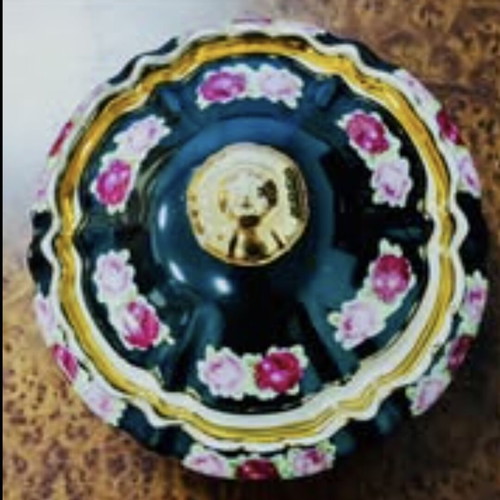 Schumann Bavaria classic vintage porcelain covered bowl with gold details