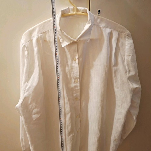 White women's shirt XL like new
