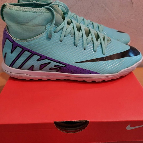 Nike football shoes used, size 37.5, purple and turquoise