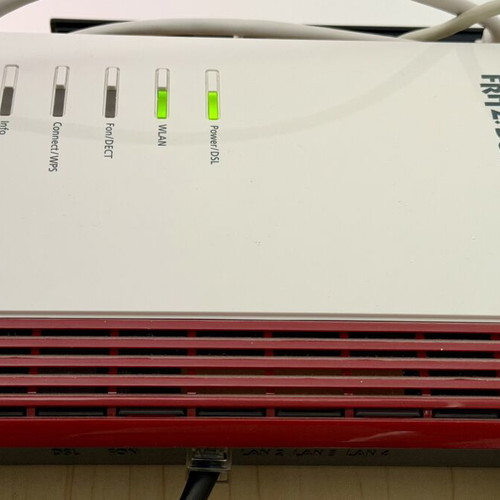 AVM FritzBox 7350 and Fritz Repeater 2400 used WiFi coverage set