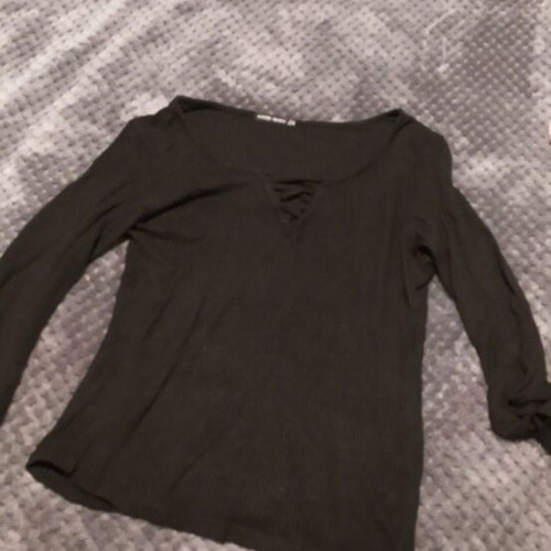 Bershka black blouse like new with front opening