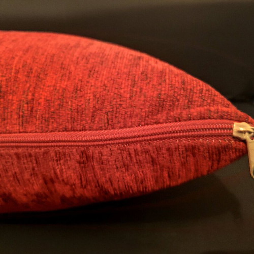 Decorative red pillow like new, 30 x 44 cm