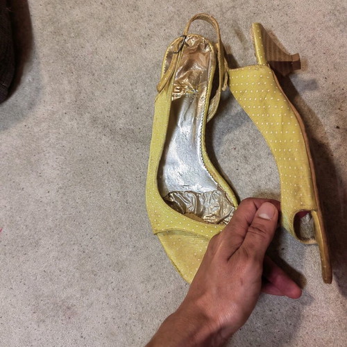 Satin sandals used No 38, low heel, white and yellow