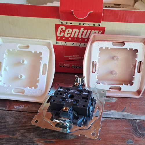 Century Control Ale-Retour Switches pack of 19 with 48 covers cherry and beige-salmon