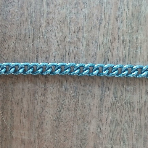 Chain bracelet with safety clasp