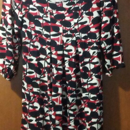 Dress with unique print like new, size L
