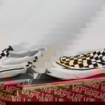  Black&White Vans