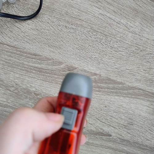 Portable Dynamo Flashlight like new, hand-press charge, no batteries