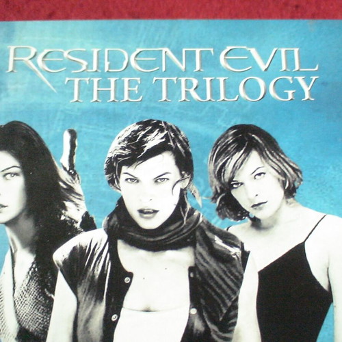Resident Evil The Trilogy DVD σαν καινούργιο, υποτιτλισμένο