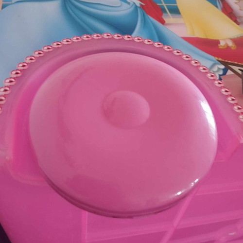 Children's storage box like new with wheels pink