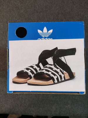 Adidas Originals Adilette πέδιλα σαν καινούργια, νούμερο 42, πουά