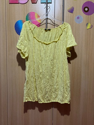 Crinkled yellow blouse used, size XXL