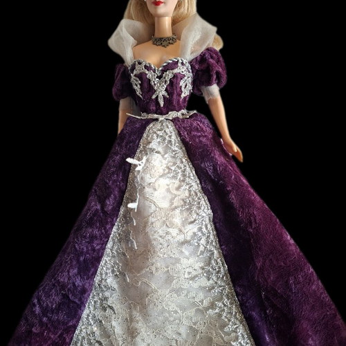 Collector doll like new