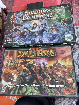 Board games pack not complete in excellent condition