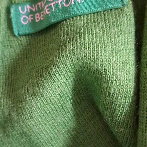 Benetton green wool cardigan like new, size M