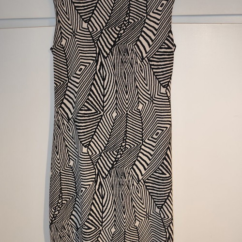 Elastic dress with geometric pattern size L like new