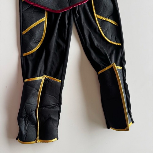 Ninja carnival costume used, size 11-12 years with hood