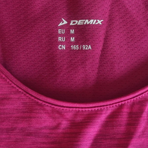 Demix women's running sports shirt new, size M, red-pink