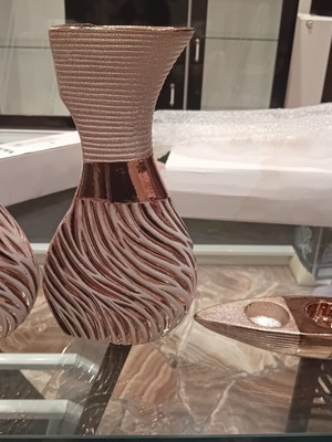 Vicko candle holder and vase set like new