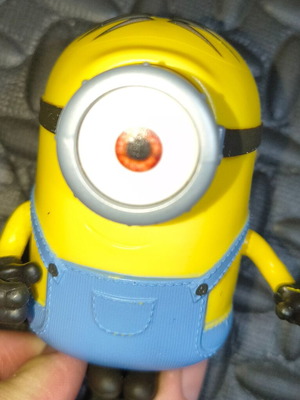 Minions figure 5 cm with button that moves the hand like new