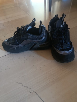 Nike Air Max unisex sneakers like new, black and grey, size 38