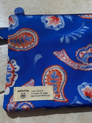 Apivita νεσεσέρ μπλε και δώρο C15 propolis & HA5 repair καινούργια