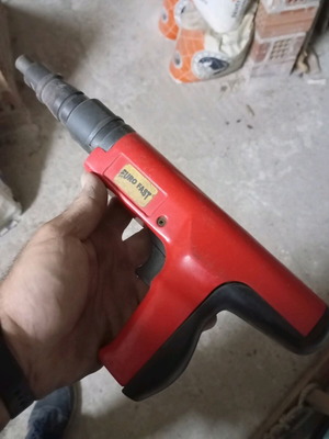 Καρφωτικό μπετού Euro Fast μεταχειρισμένο με καψούλια