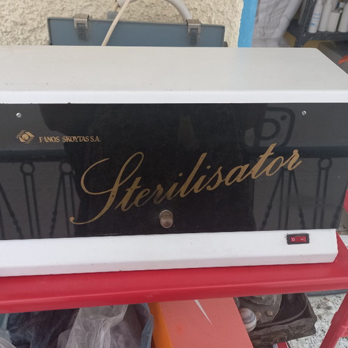 UV sterilizer used for files and buffers