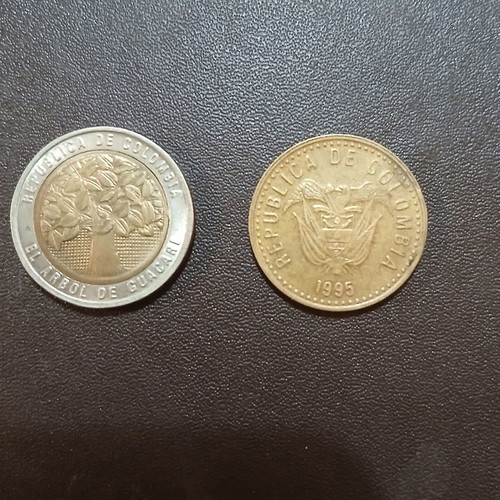 Two Colombia coins 1994/95