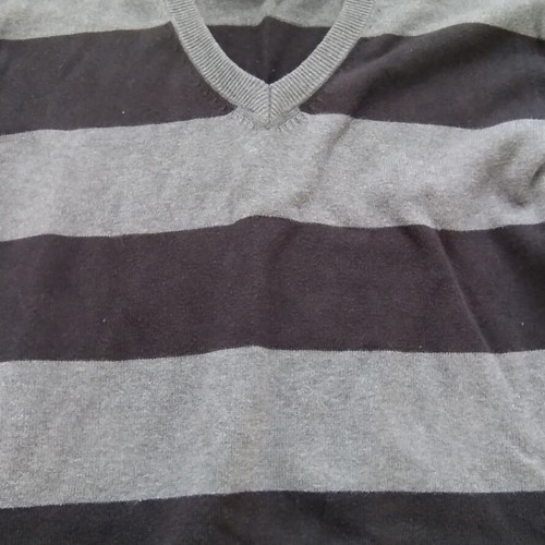 Men's pullover like new, size L